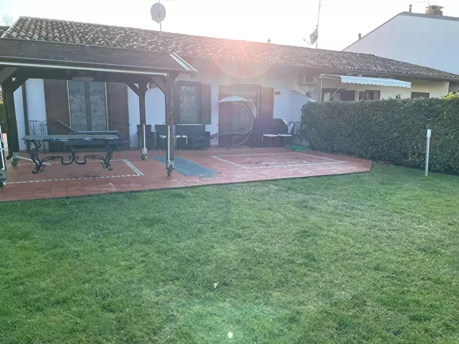 Immagine 11 di Casa semindipendente in vendita  in Carlo Alberto a Calcinato