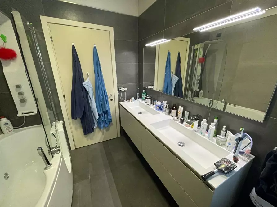 Immagine 15 di Casa semindipendente in vendita  in Carlo Alberto a Calcinato