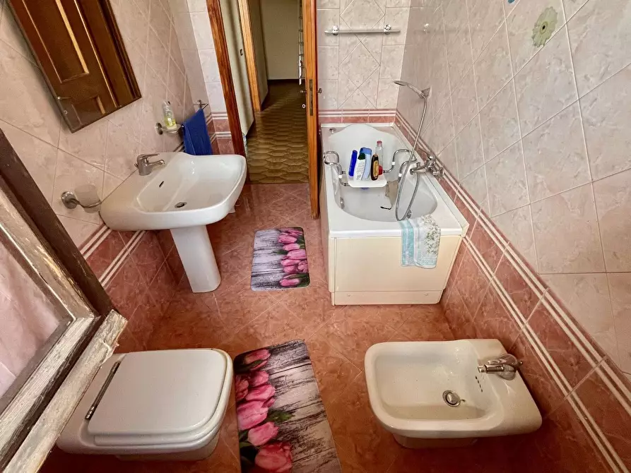 Immagine 17 di Villa in vendita  in via c. cattaneo a Bedizzole