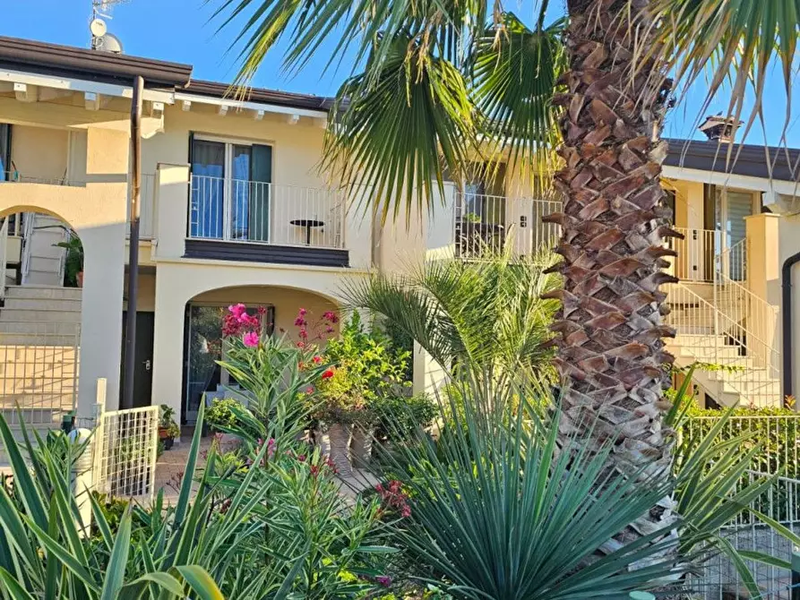 Immagine 2 di Villetta a schiera in vendita  in XXIV Maggio a Lonato del Garda