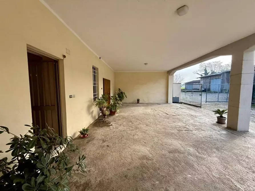 Immagine 4 di Rustico / casale in vendita  in Statale a Lonato del Garda