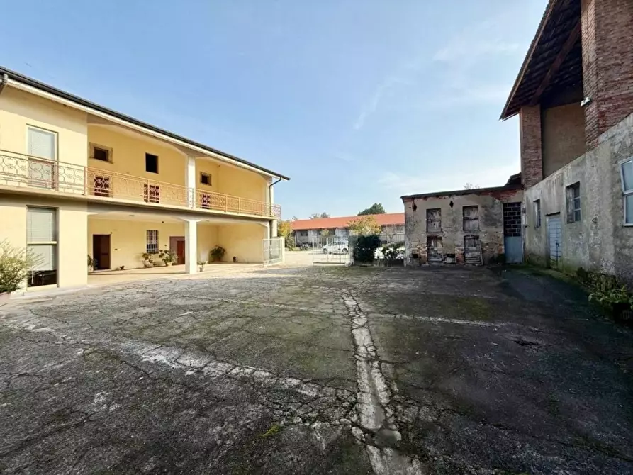 Immagine 13 di Rustico / casale in vendita  in Statale a Lonato del Garda