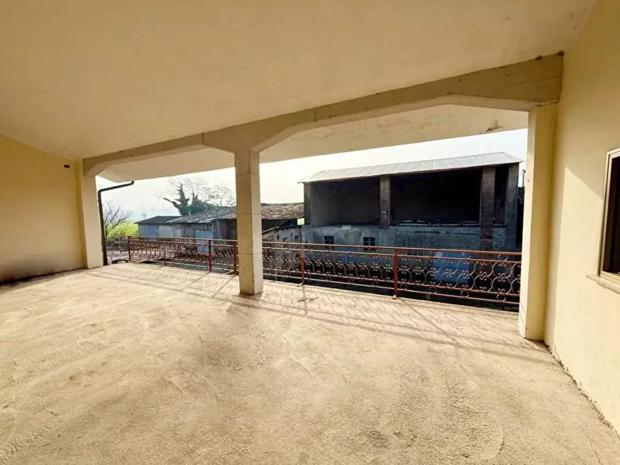 Immagine 15 di Rustico / casale in vendita  in Statale a Lonato del Garda