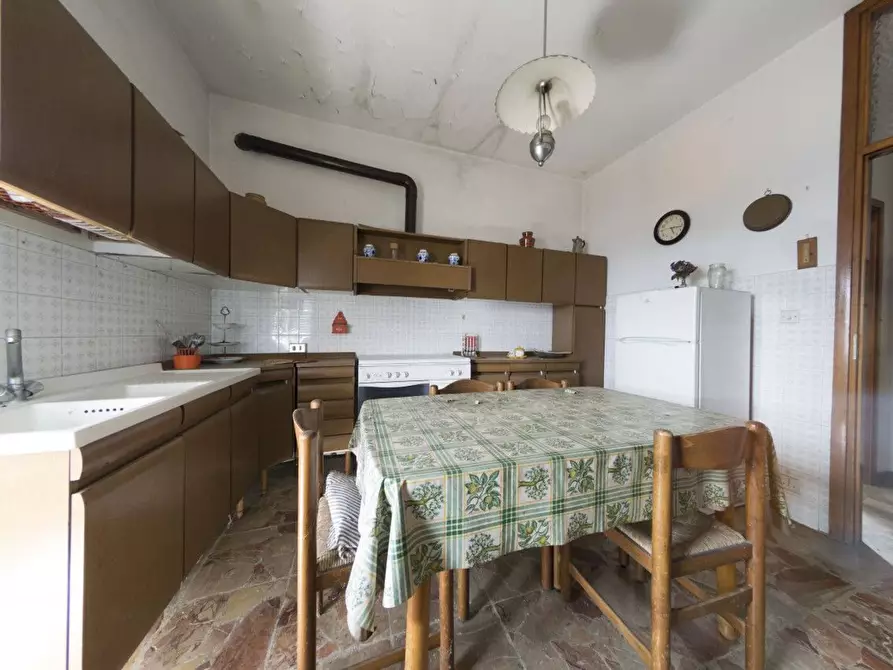 Immagine 8 di Casa indipendente in vendita  in Municipio a Calvagese Della Riviera