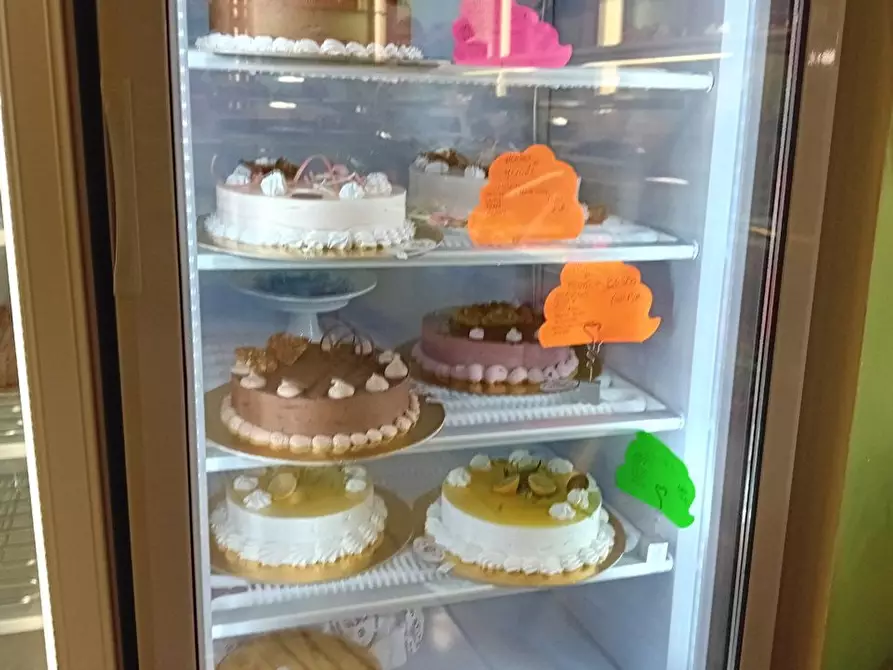 Immagine 14 di Attività commerciale in vendita  in Antonio Gramsci a Desenzano Del Garda