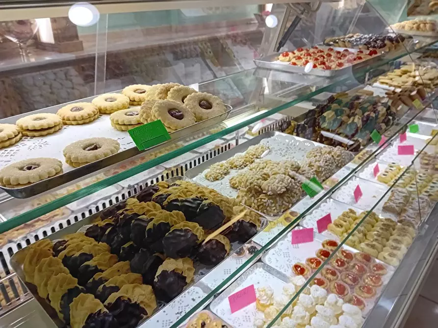 Immagine 18 di Attività commerciale in vendita  in Antonio Gramsci a Desenzano Del Garda