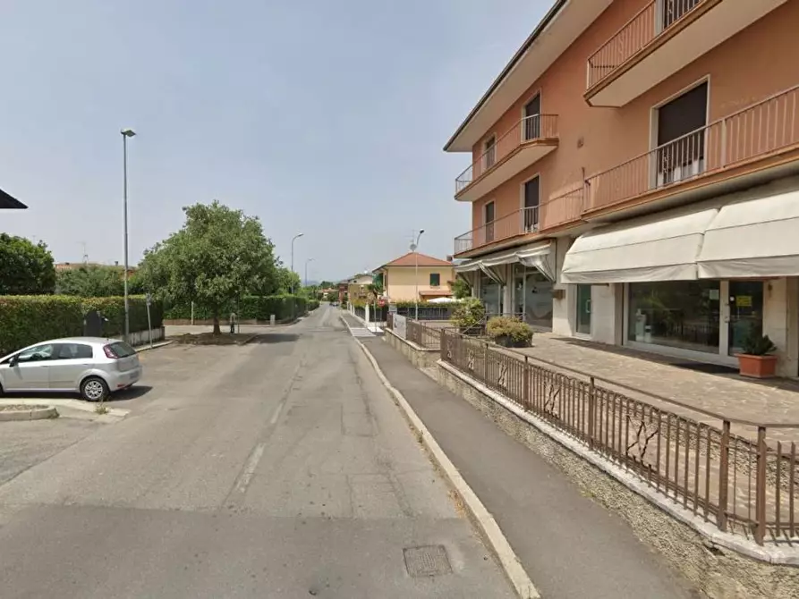 Immagine 9 di Attività commerciale in vendita  in Giosuè Carducci a Castenedolo