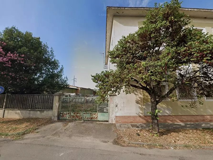 Immagine 9 di Rustico / casale in vendita  in Manzoni a Casalmoro