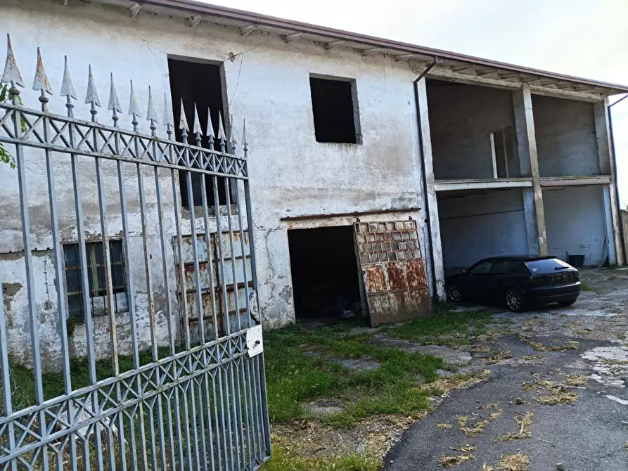 Immagine 10 di Casa semindipendente in vendita  in Fossa a Lonato del Garda
