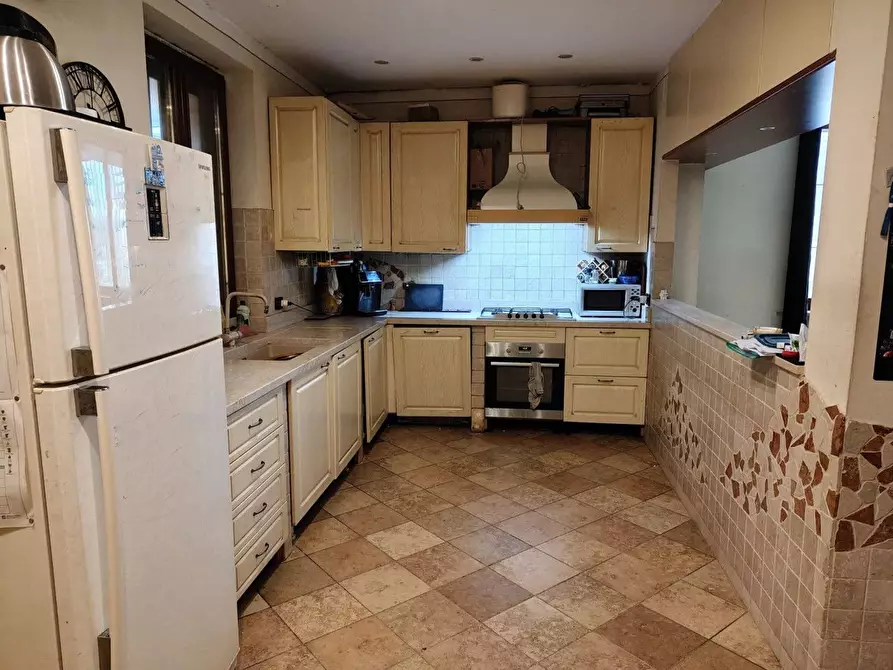 Immagine 6 di Appartamento in vendita  in IV Novembre 1918 a Rezzato