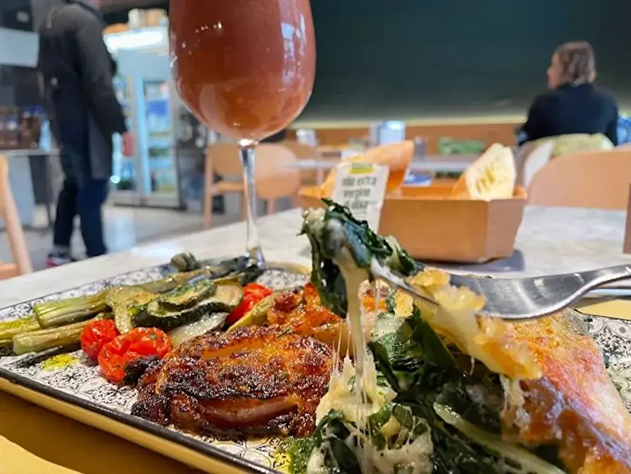 Immagine 5 di Attività commerciale in vendita  in Regia Antica a Lonato del Garda