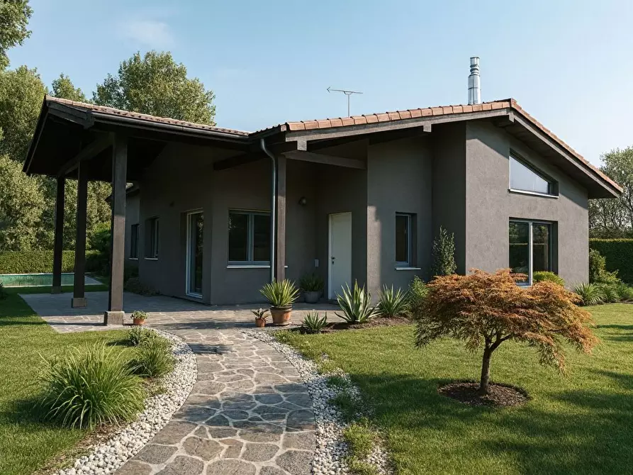 Immagine 1 di Villa in vendita  in Leonardo Da Vinci a Castel Goffredo