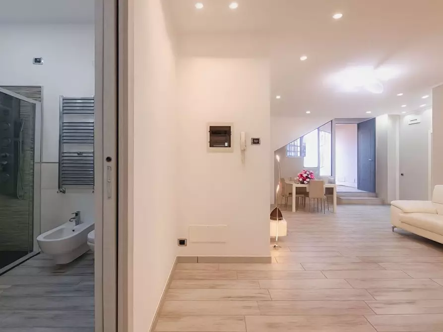 Immagine 4 di Appartamento in vendita  in Lugana Marina a Sirmione