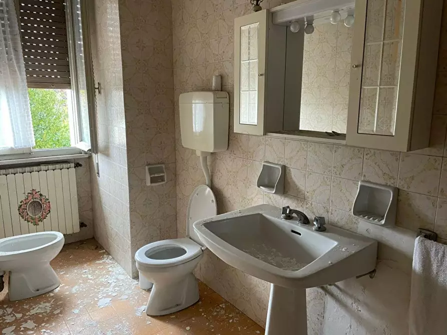 Immagine 8 di Appartamento in vendita  in Repubblica a Calvagese Della Riviera