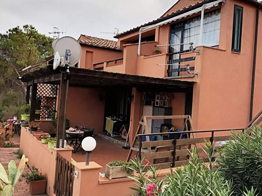 Immagine 11 di Appartamento in vendita  in Schiopparello a Portoferraio