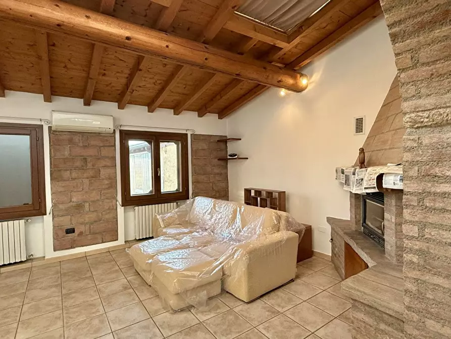 Immagine 5 di Casa semindipendente in vendita  in Sacca a Montichiari