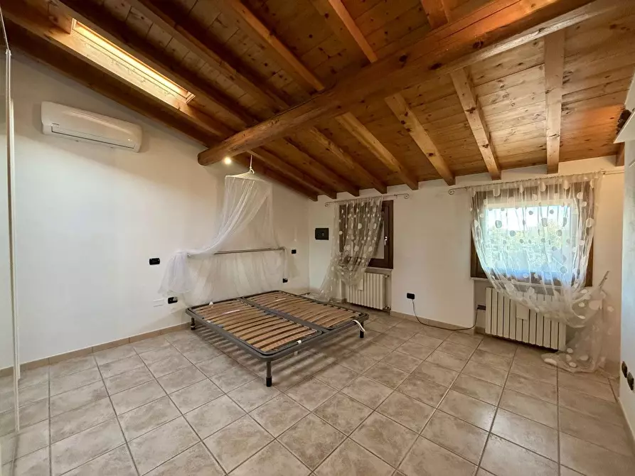 Immagine 11 di Casa semindipendente in vendita  in Sacca a Montichiari