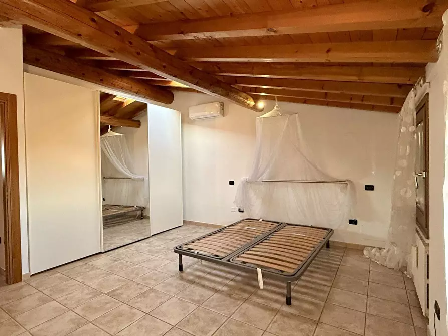 Immagine 12 di Casa semindipendente in vendita  in Sacca a Montichiari