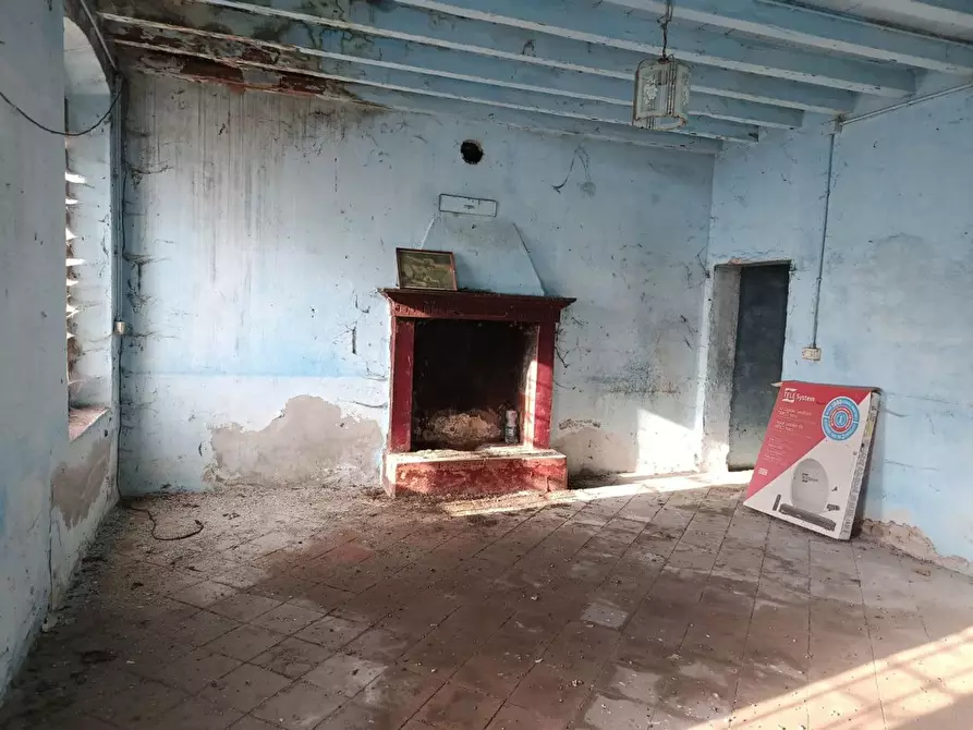 Immagine 10 di Rustico / casale in vendita  in G. Marconi 10 a Castel Goffredo