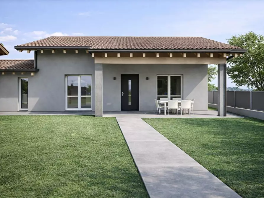 Immagine 3 di Villa in vendita  in C. Cattaneo a Montichiari