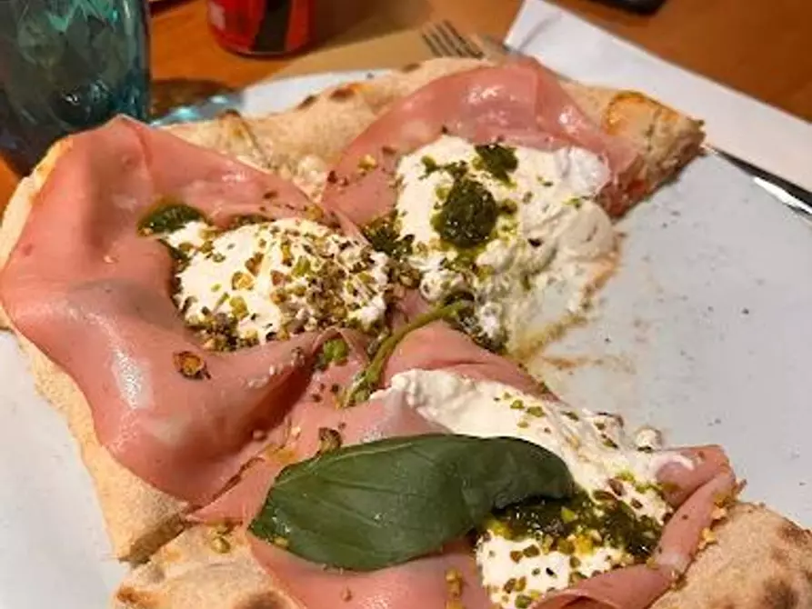 Immagine 11 di Attività commerciale in vendita  in via battisti a Montichiari