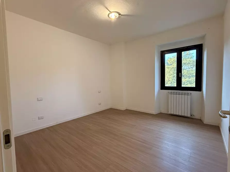 Immagine 11 di Appartamento in vendita  in Piave a Lonato del Garda