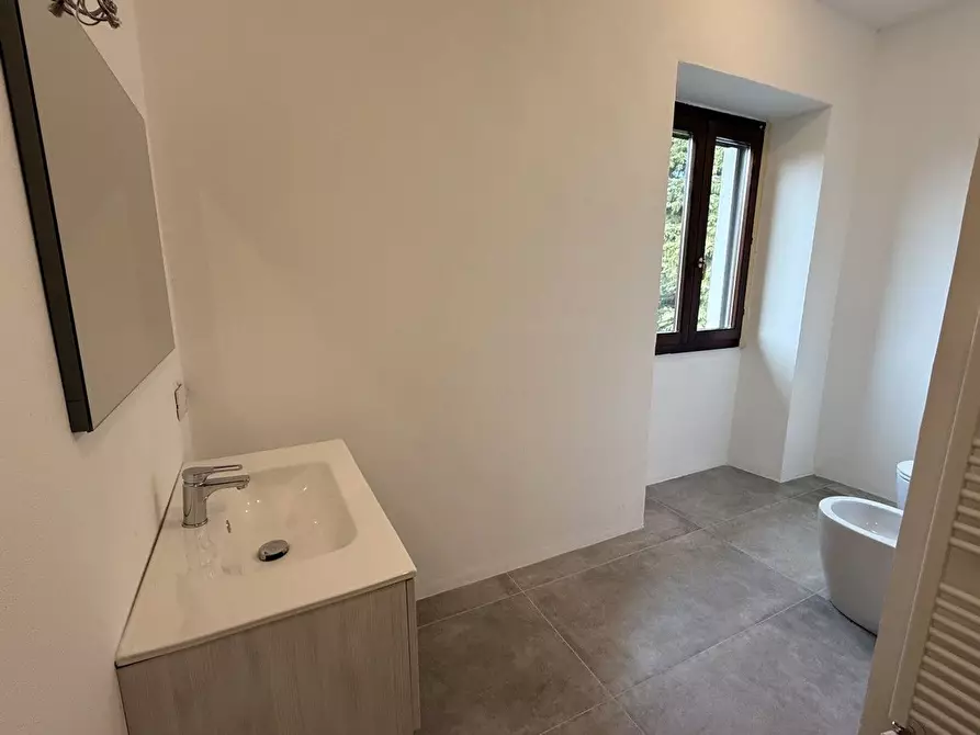 Immagine 16 di Appartamento in vendita  in Piave a Lonato del Garda