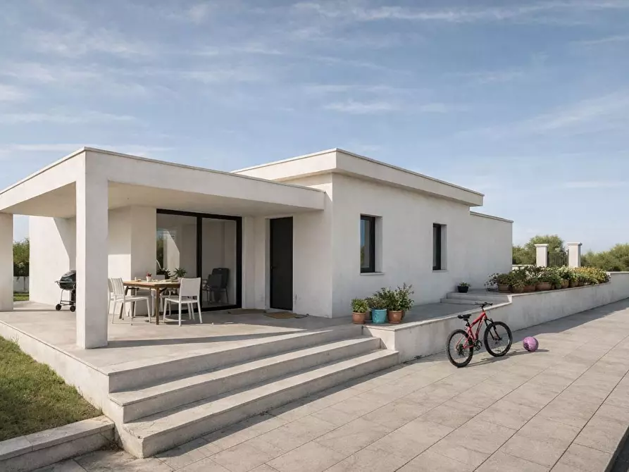 Immagine 2 di Villa in vendita  in Malocco Sotto a Lonato del Garda