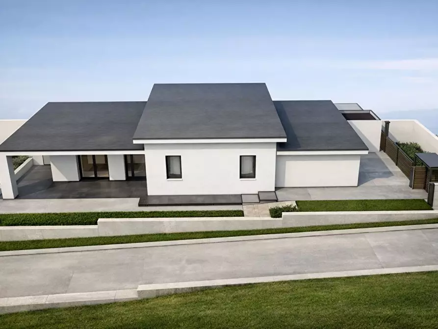 Immagine 6 di Villa in vendita  in Malocco Sotto a Lonato del Garda