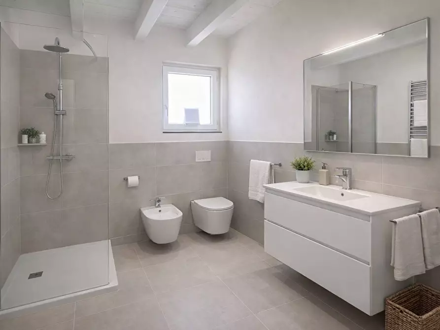 Immagine 9 di Appartamento in vendita  in san benedetto a Desenzano Del Garda