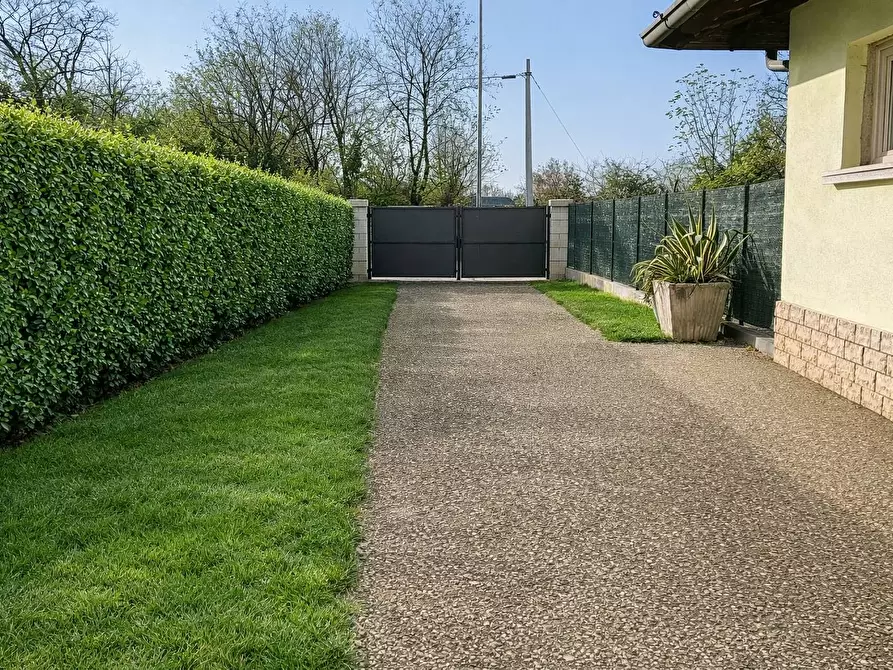 Immagine 9 di Casa semindipendente in vendita  in cavour 125 a Calcinato