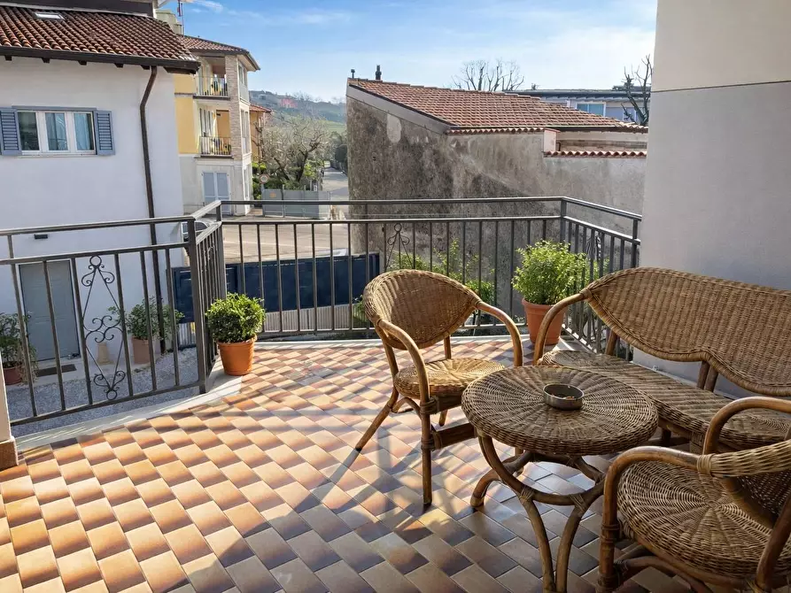 Immagine 2 di Appartamento in vendita  in piazza corlo a Lonato del Garda