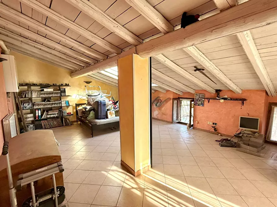 Immagine 23 di Casa semindipendente in vendita  in via repubblica a Lonato del Garda