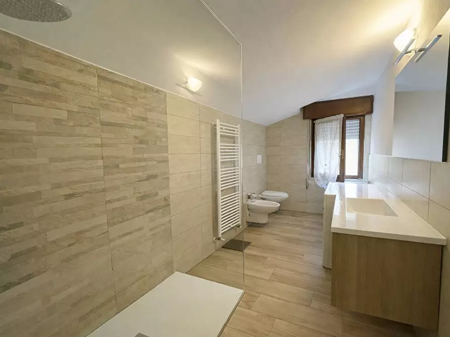 Immagine 11 di Appartamento in vendita  in Sant' Antonio a Montichiari