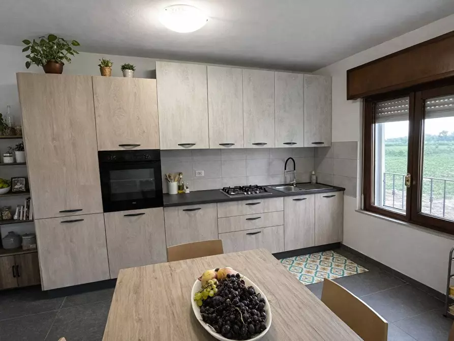 Immagine 5 di Appartamento in vendita  in Sant' Antonio a Montichiari