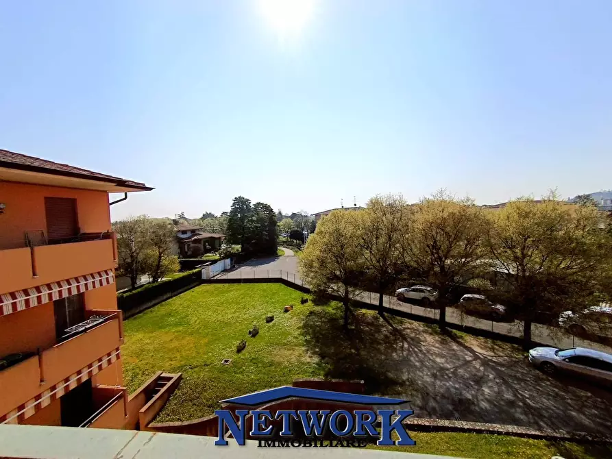Immagine 11 di Appartamento in vendita  in via pascoli a Montichiari