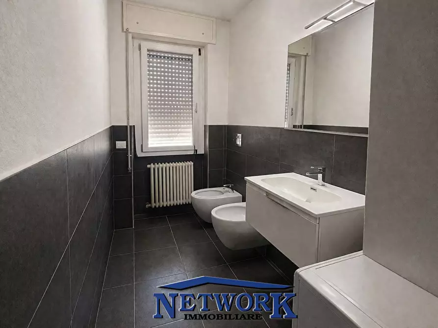 Immagine 9 di Appartamento in vendita  in via pozze a Lonato del Garda