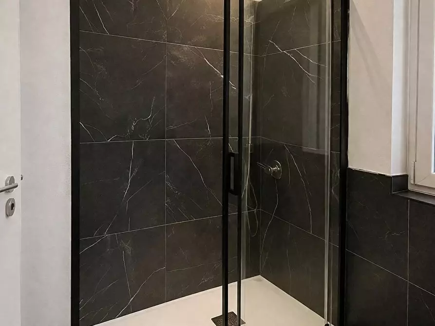 Immagine 10 di Appartamento in vendita  in via pozze a Lonato del Garda