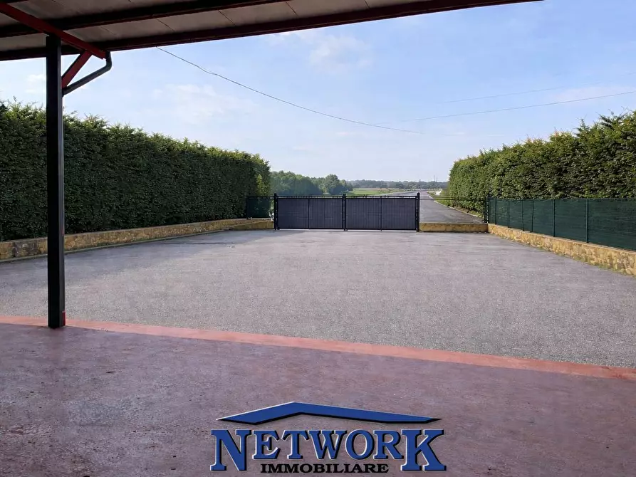 Immagine 8 di Magazzino in vendita  in colombare castiglione 80 a Desenzano Del Garda