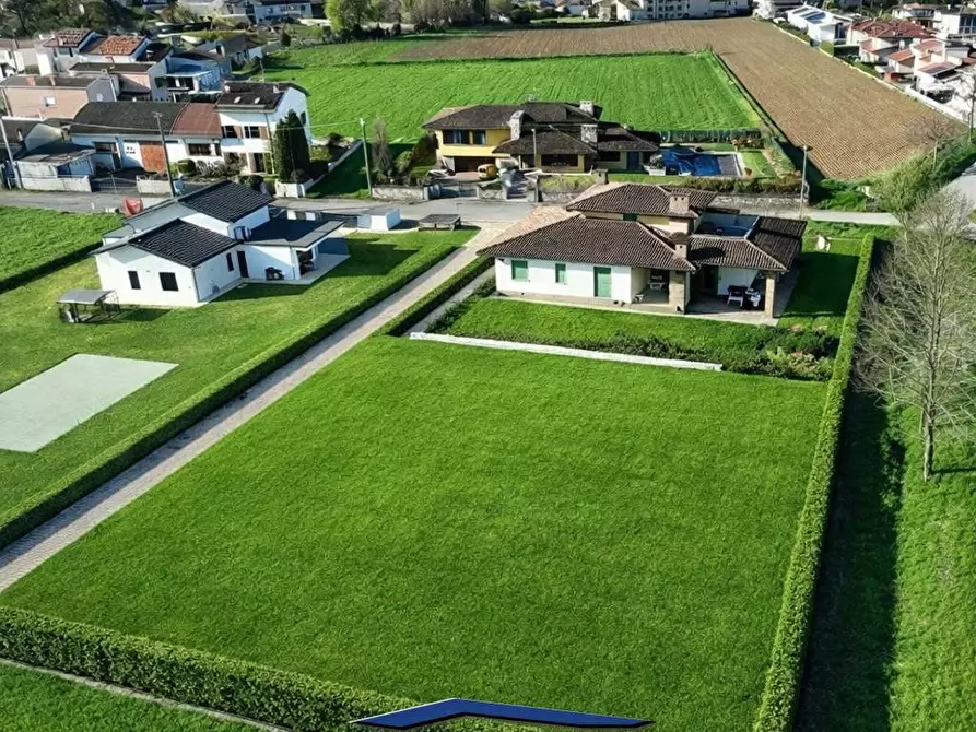 Immagine 2 di Villa in vendita  in via cavour a Medole