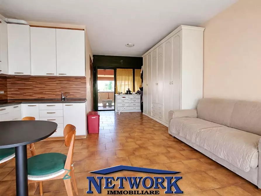 Immagine 9 di Appartamento in vendita  in via giovanni verga a Desenzano Del Garda