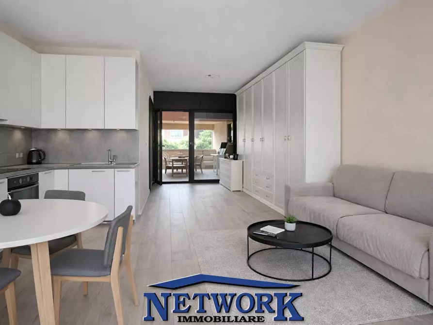 Immagine 8 di Appartamento in vendita  in via giovanni verga a Desenzano Del Garda