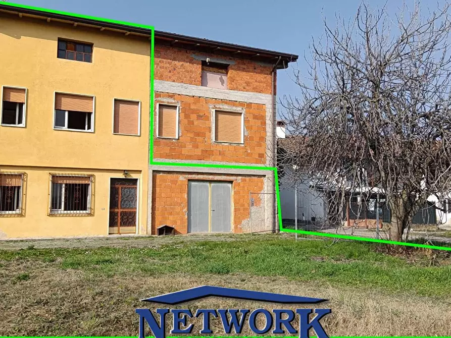 Immagine 1 di Casa semindipendente in vendita  in via monteroseo a Bedizzole