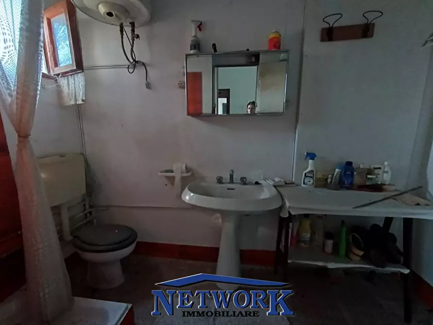 Immagine 14 di Palazzo in vendita  in via cerri a Goito