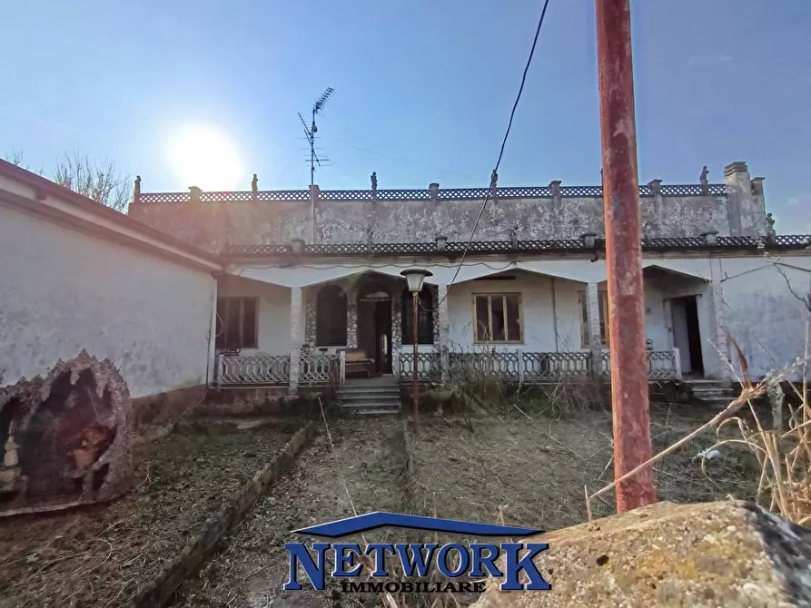 Immagine 2 di Palazzo in vendita  in via cerri a Goito