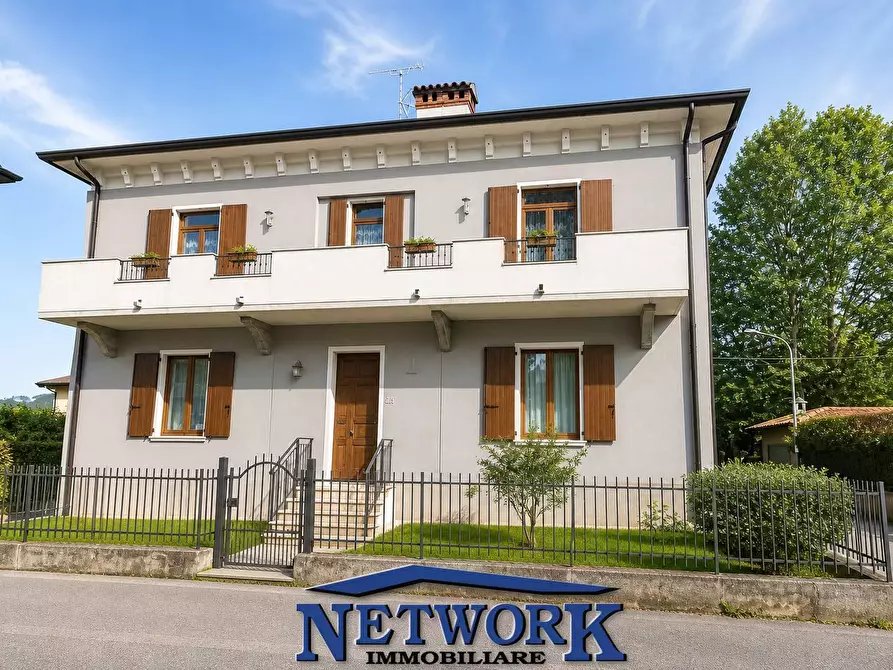 Immagine 1 di Villa in vendita  in via beccalossi a Prevalle