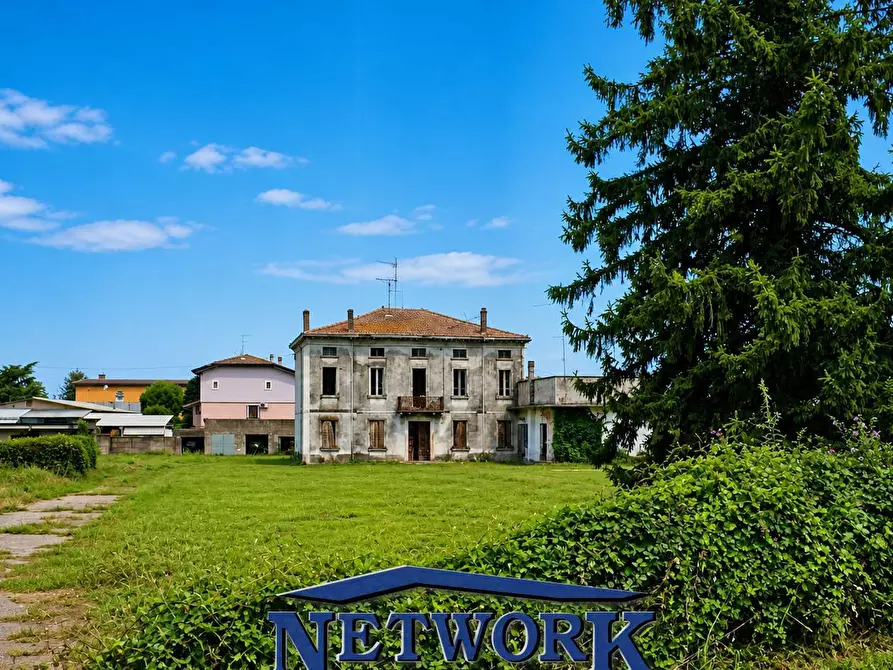 Immagine 4 di Palazzo in vendita  in VIA CERRI a Goito