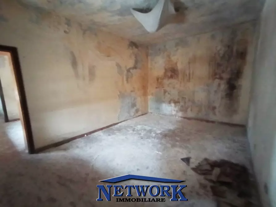 Immagine 8 di Palazzo in vendita  in VIA CERRI a Goito