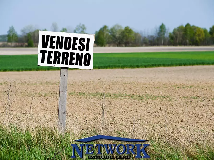 Immagine 1 di Terreno residenziale in vendita  in via cerri a Goito
