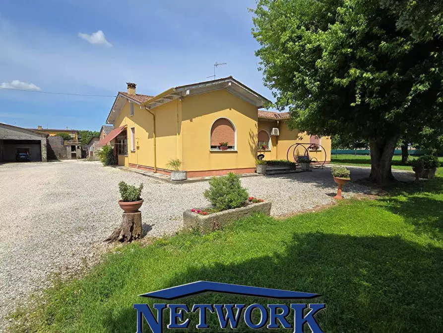 Immagine 5 di Rustico / casale in vendita  in via cerri a Goito